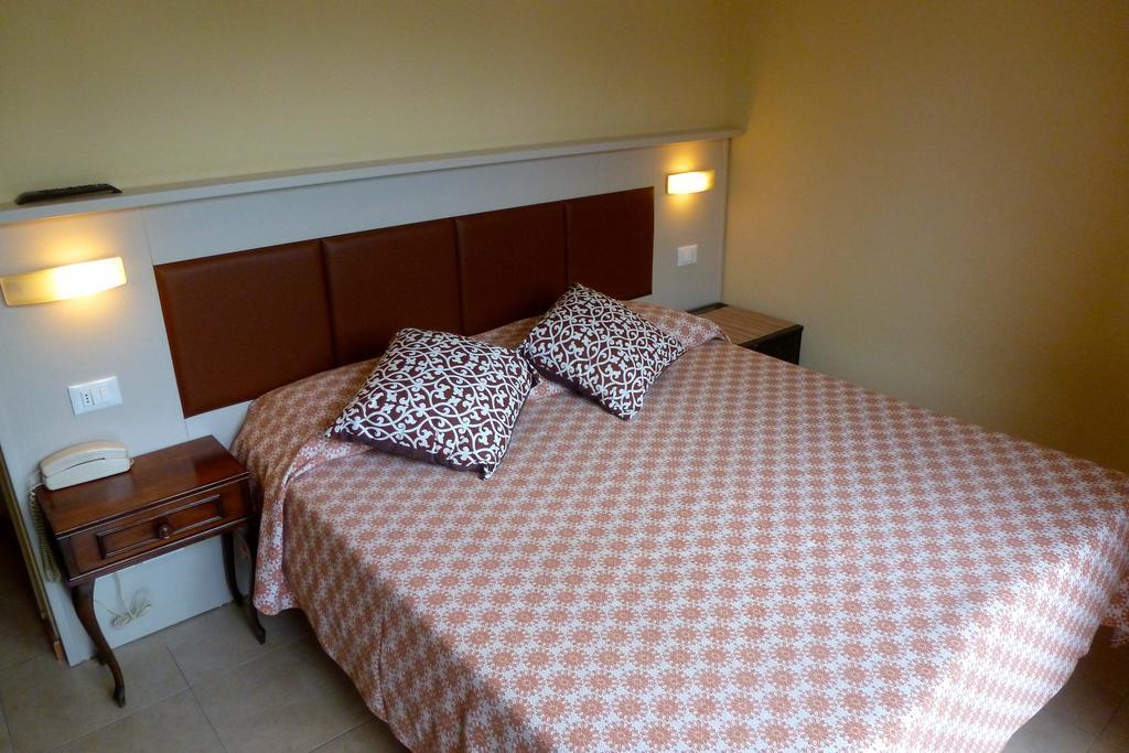 Hotel Versilia Lido di Camaiore Dış mekan fotoğraf