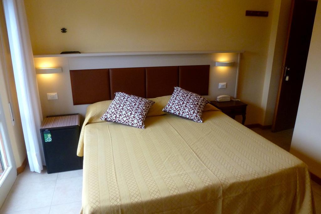 Hotel Versilia Lido di Camaiore Dış mekan fotoğraf