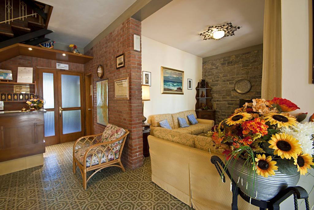 Hotel Versilia Lido di Camaiore Dış mekan fotoğraf